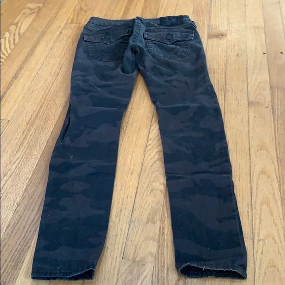 True Religion size 25 camo skinny jeans - Picture 4 of 5